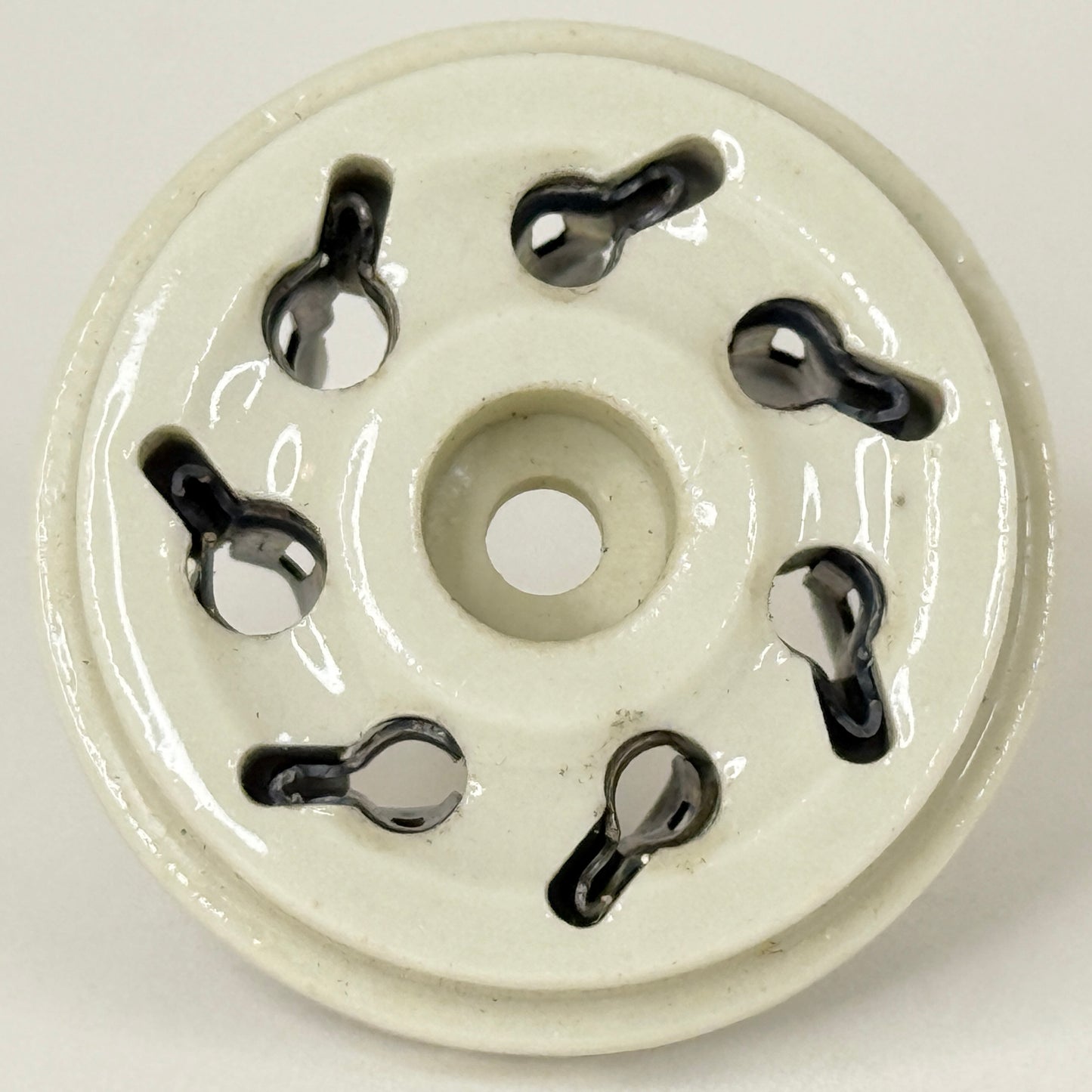 (1) Vintage NOS White Ceramic 7 Pin Tube Socket For Tube Radios or Tube Testers