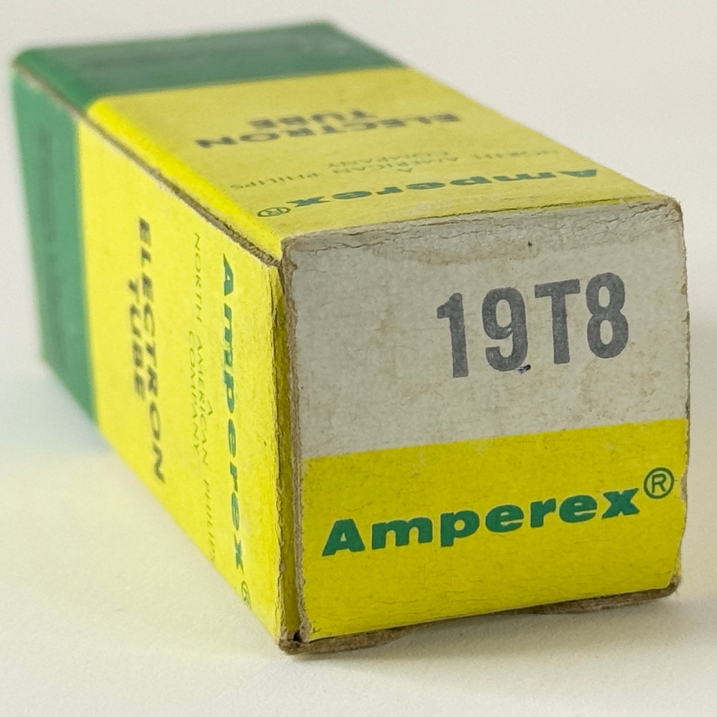 (1) Tested Amperex 19T8 Tube with Box Date Code 73-13 Triple Diode Triode Tube