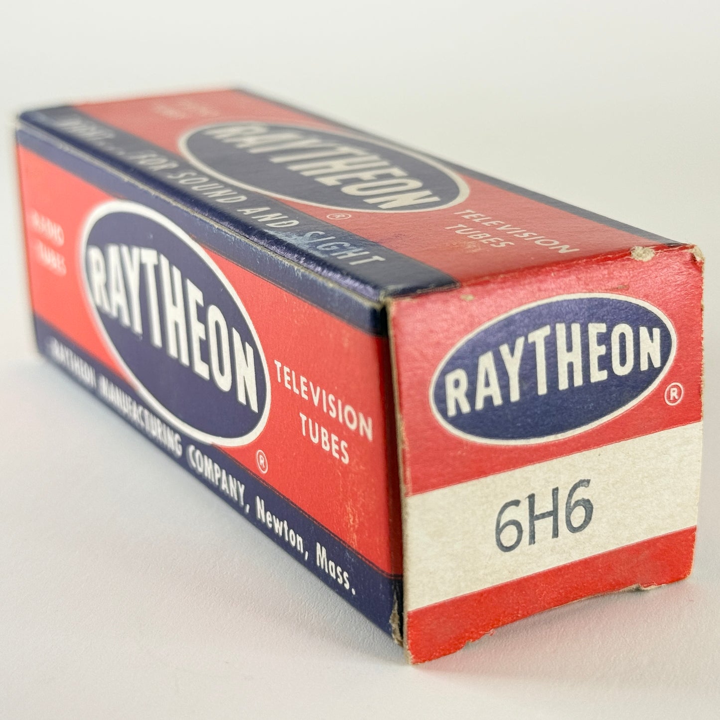 (1) Tested Raytheon 6H6 Tube with Box Code C22 Black Metal Twin Diode Tube