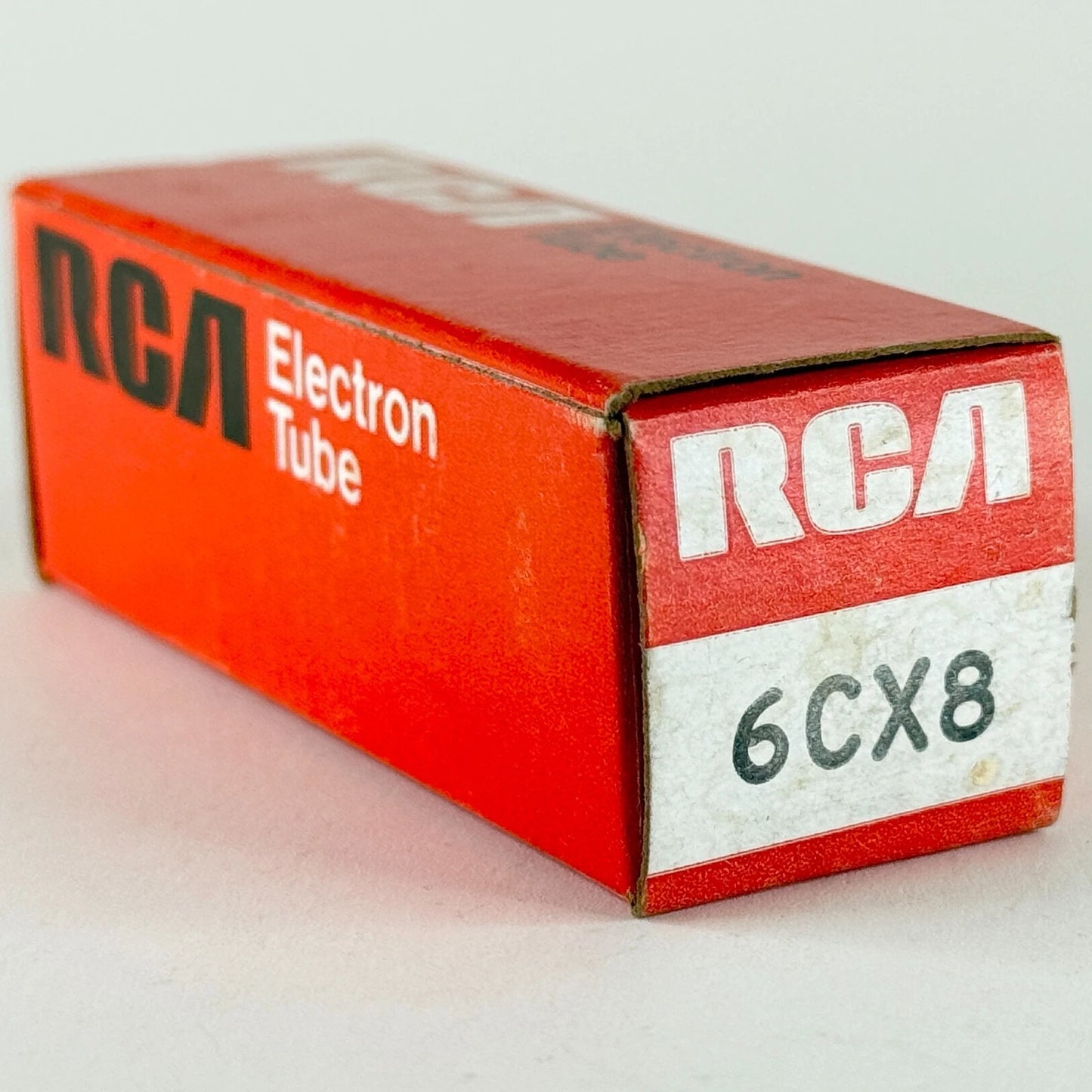 (1) Tested RCA 6CX8 Tube with Box Date Code DM Medium Mu Triode Pentode Tube
