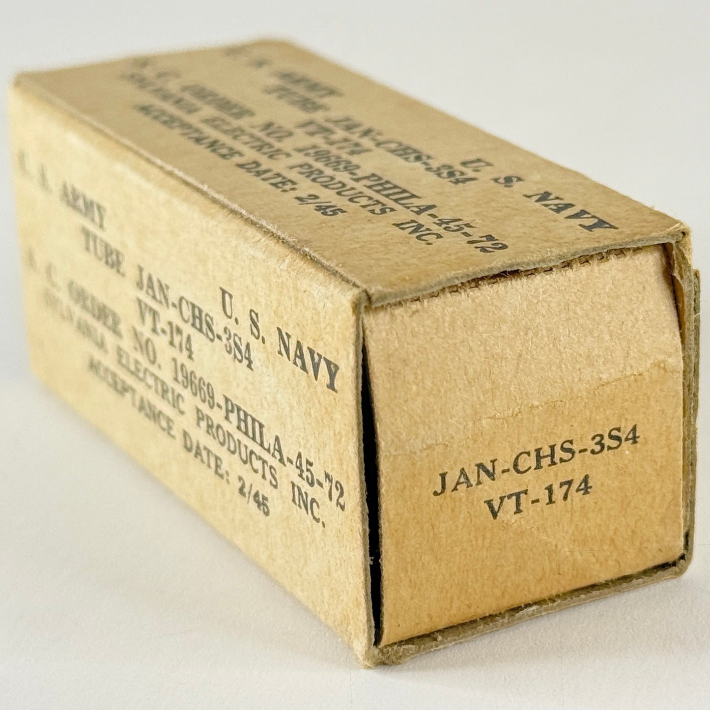 (1) Tested 1945 Sylvania JAN CHS 3S4 Tube with Box VT-174 Date Code E4 (a)