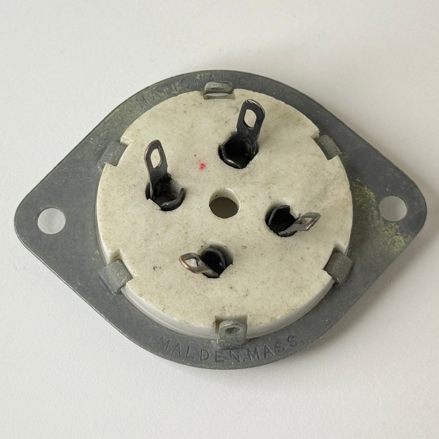 (1) Vintage National Radio Products Ceramic 4 Pin Tube Socket CIR Socket 4 Prong
