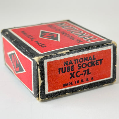(1) Vintage National Radio Products XC-7L White Ceramic 7 Pin Tube Socket (b)