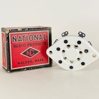 (1) Vintage National Radio Products XC-7S White Ceramic 7 Pin Tube Socket (c)