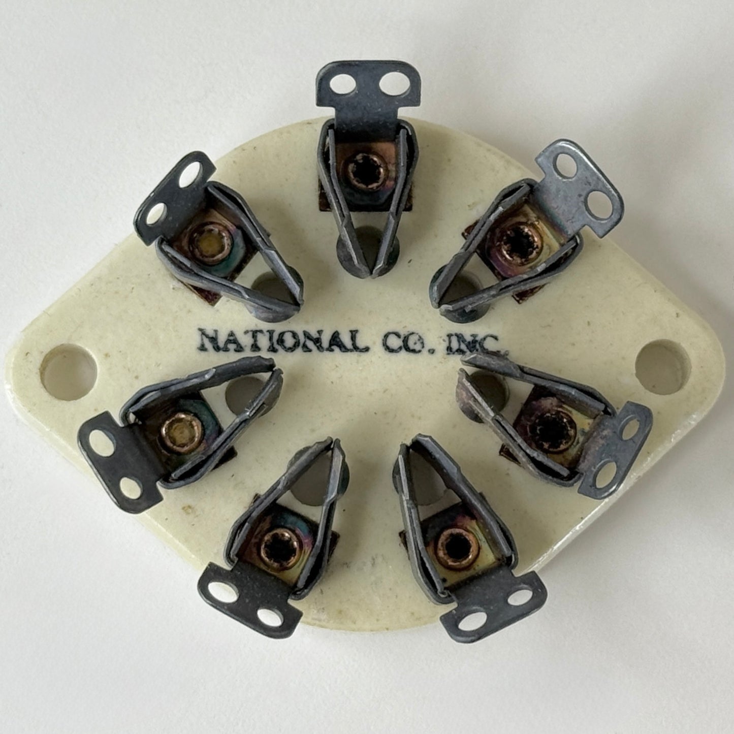 (1) Vintage National Radio Products XC-7S White Ceramic 7 Pin Tube Socket (c)