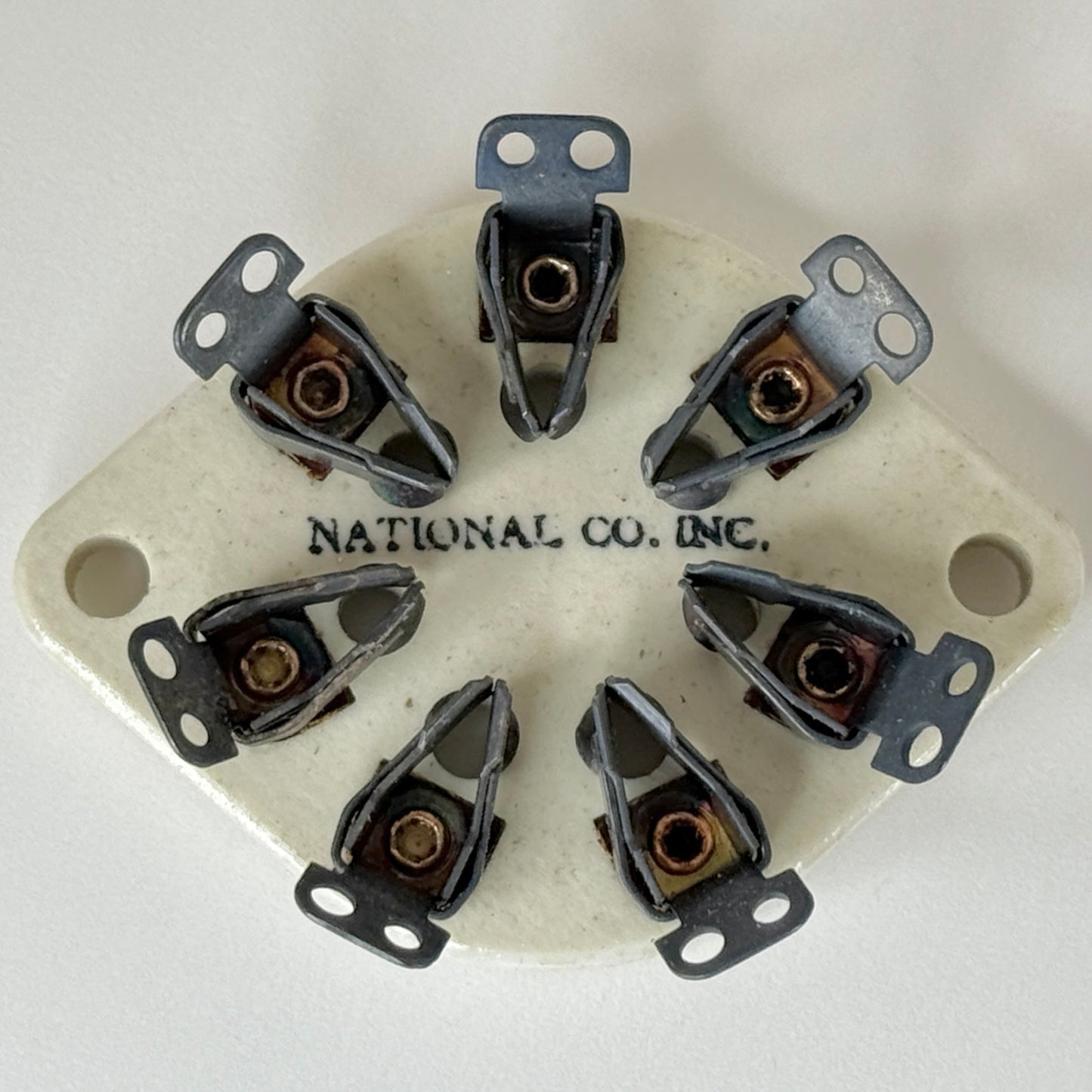 (1) Vintage National Radio Products XC-7S White Ceramic 7 Pin Tube Socket (d)