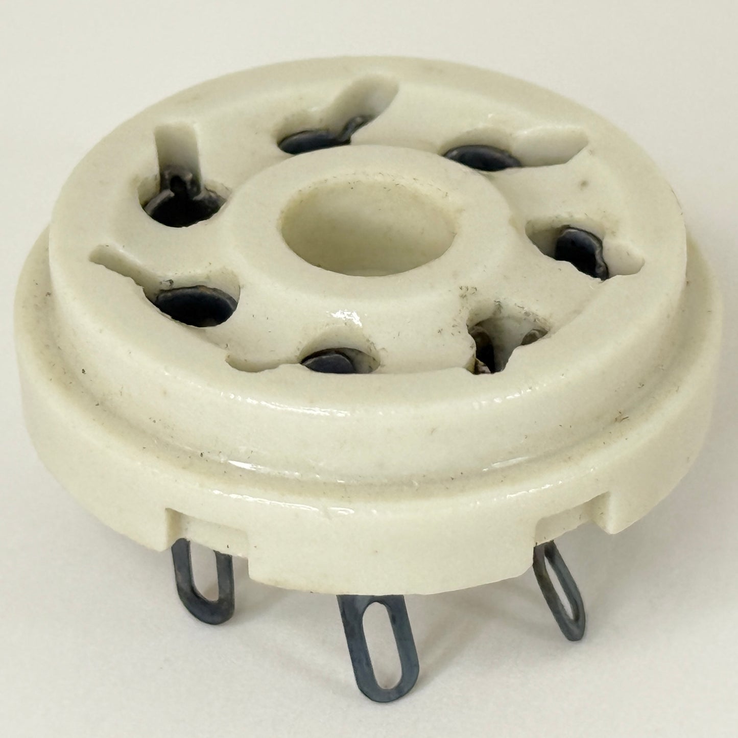 (1) Vintage NOS White Ceramic 7 Pin Tube Socket For Tube Radios or Tube Testers