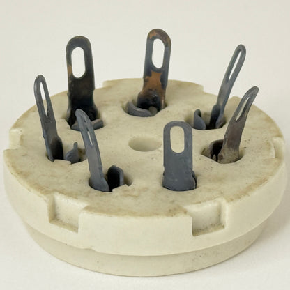 (1) Vintage NOS White Ceramic 7 Pin Tube Socket For Tube Radios or Tube Testers