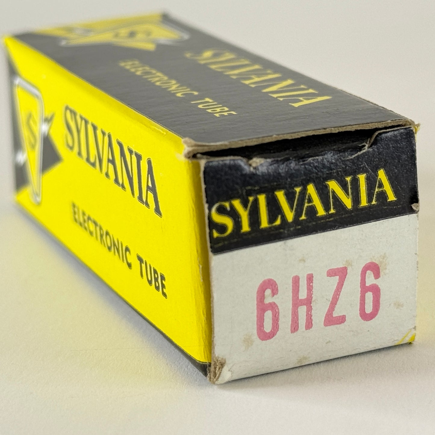 (1) Tested Sylvania 6HZ6 Tube with Box Red Letters Date Code dc JJW Pentode Tube