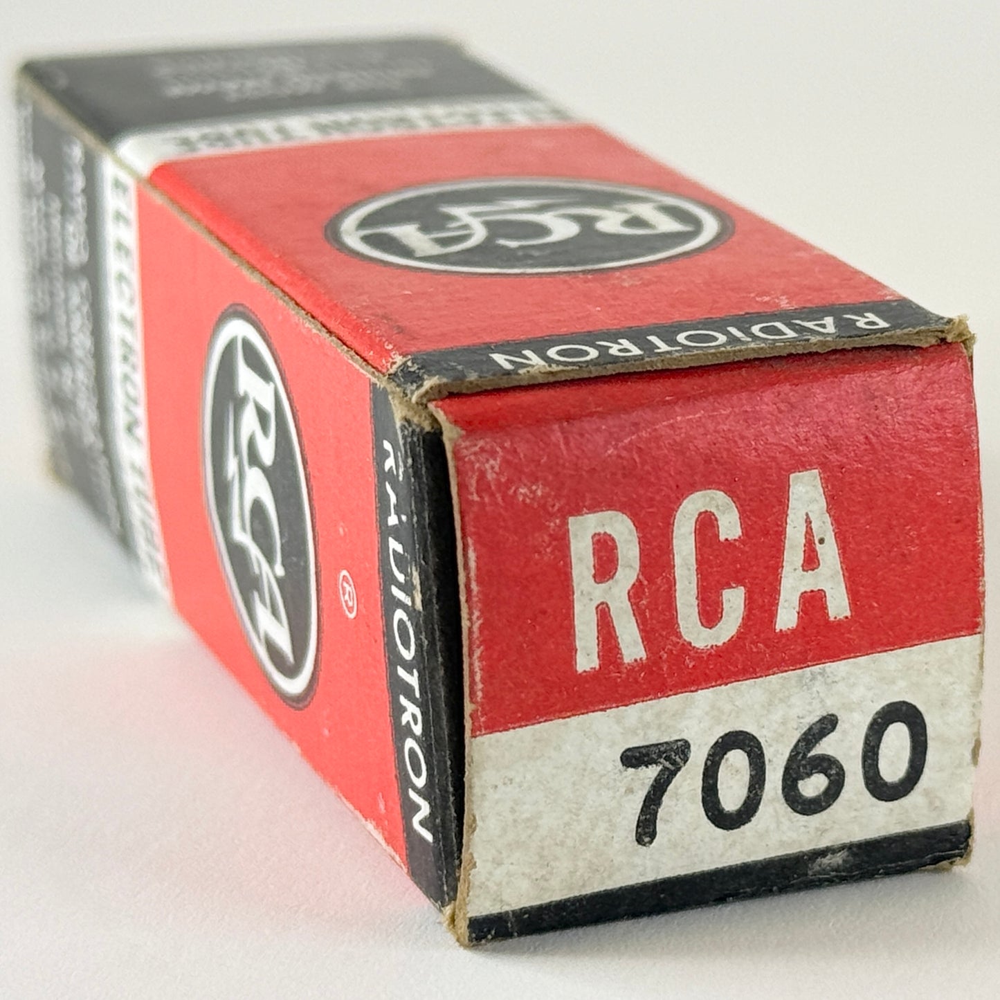 (1) Tested RCA 7060 Tube with Box Date Code 5-35 Medium Mu Triode Pentode Tube