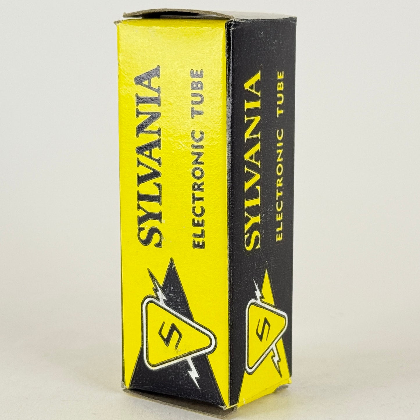 (1) Tested Sylvania 5AQ5 Tube and Box Red Letters Date Code dc JEE Power Pentode