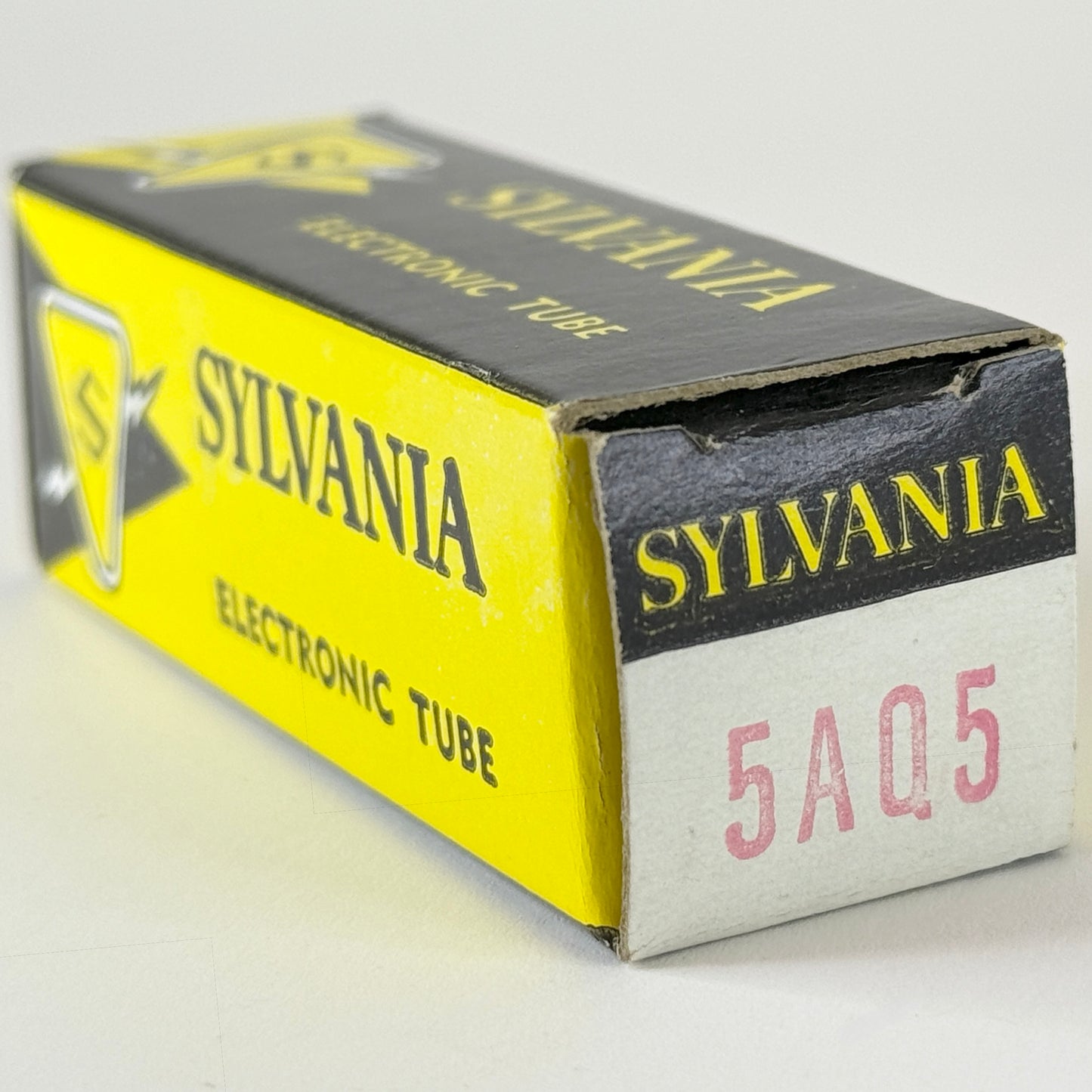 (1) Tested Sylvania 5AQ5 Tube and Box Red Letters Date Code dc JEE Power Pentode