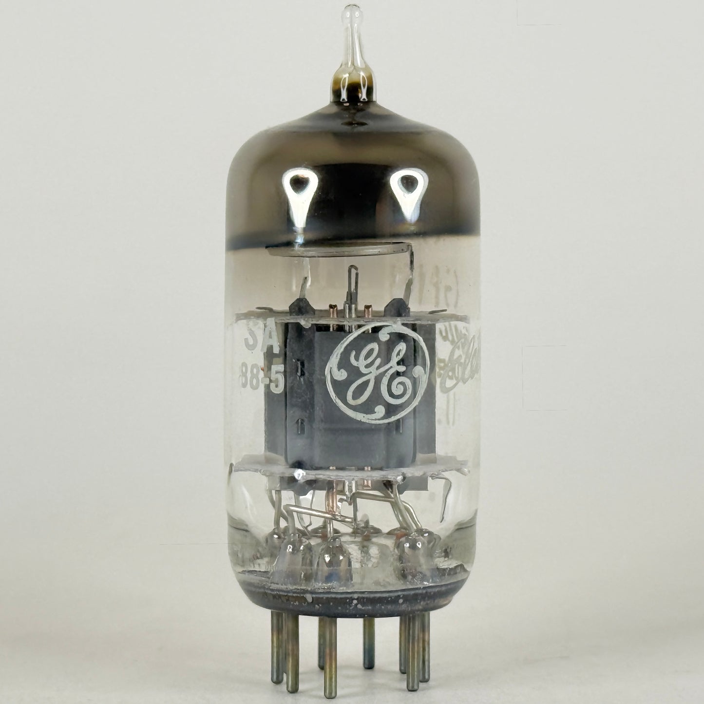 (1) Tested GE 6GH8A Tube Date Code SA Halo Getter Triode Cutoff Pentode Tube