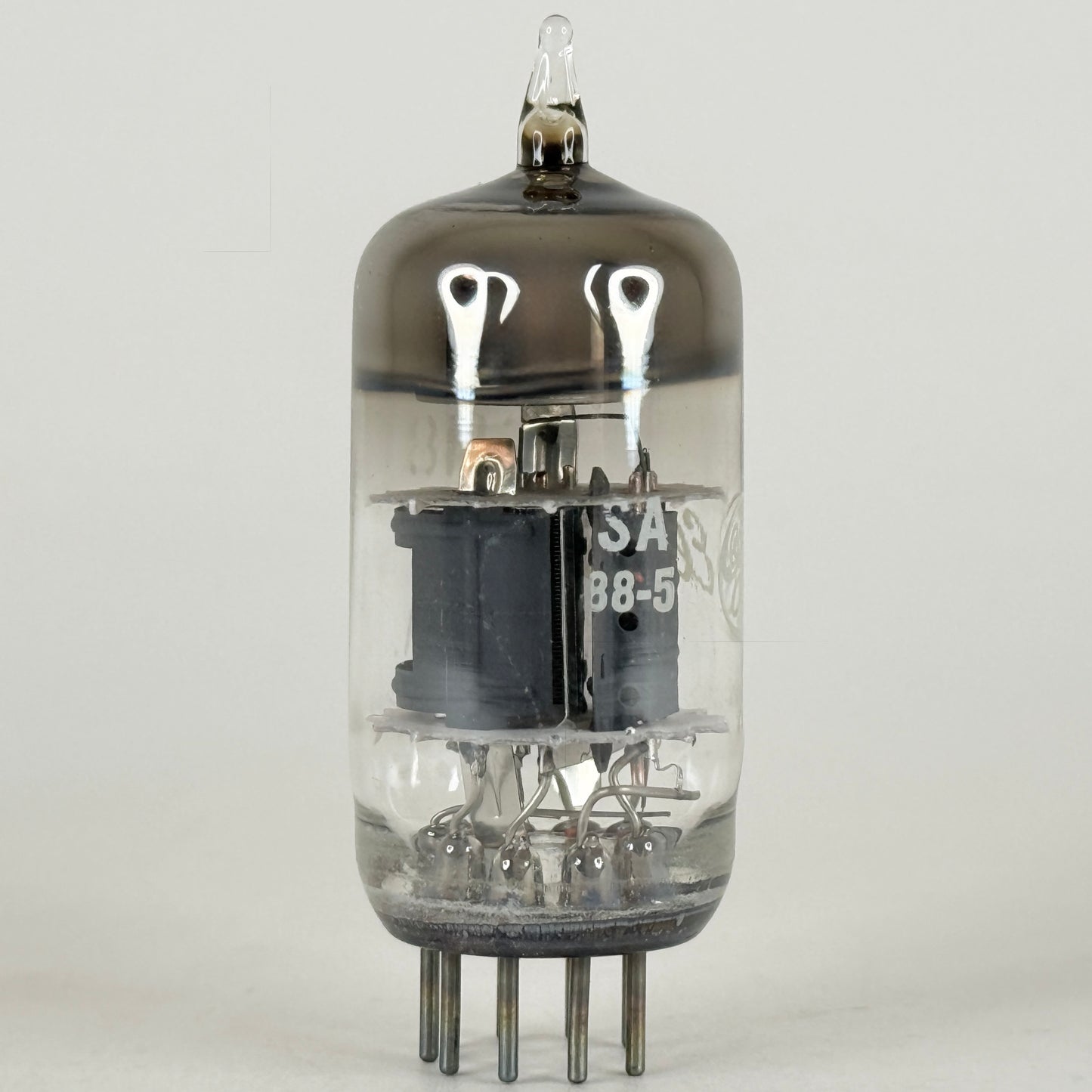 (1) Tested GE 6GH8A Tube Date Code SA Halo Getter Triode Cutoff Pentode Tube