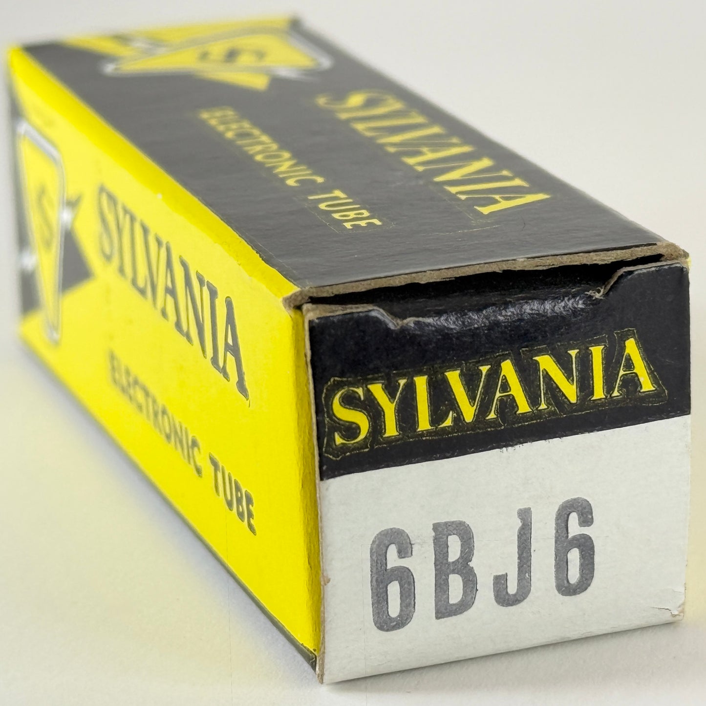 (1) Tested Sylvania 6BJ6 Tube with Box Code de ADP Remote Cutoff Pentode Tube