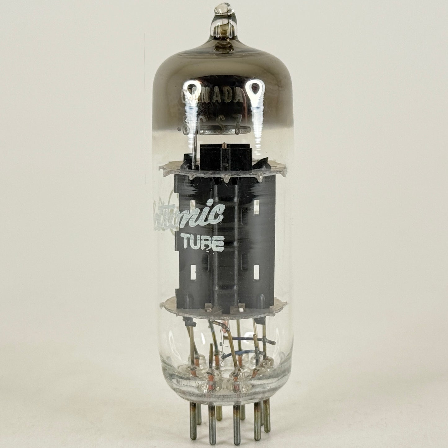 (1) Tested GE 8CS7 Tube with Box Made in Canada Date Code KY Double Triode Tube