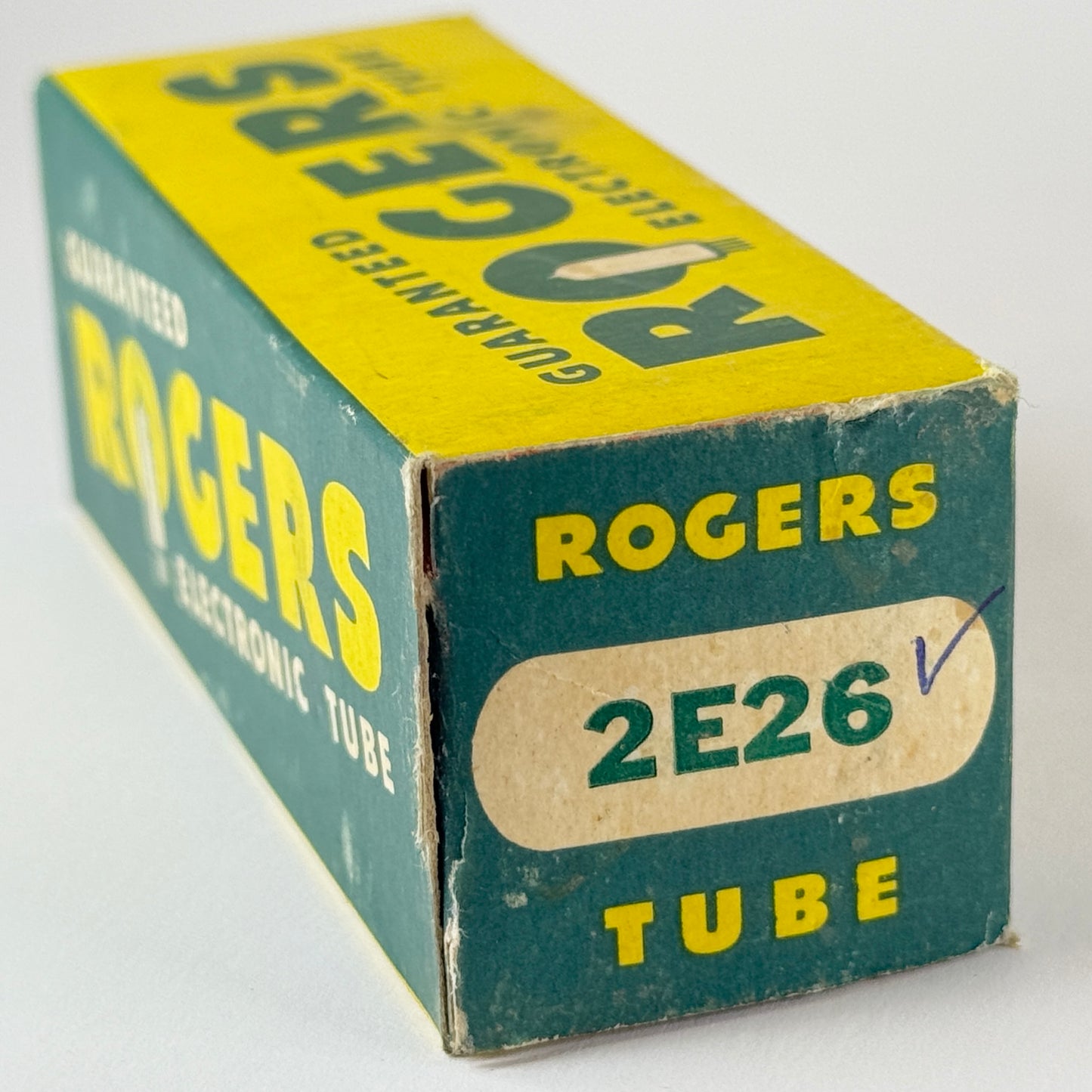 (1) Tested Rogers 2E26 Tube with Box Made in Canada Code 38-56 Beam Tetrode Tube