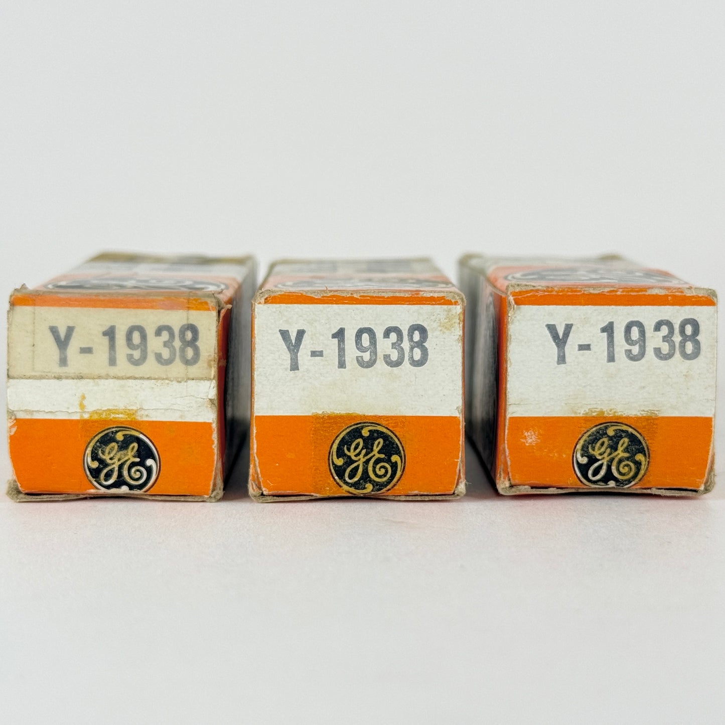 Lot of (3) GE Y-1938 VFD Tubes Vacuum Fluorescent Display Nixie Tubes with Boxes