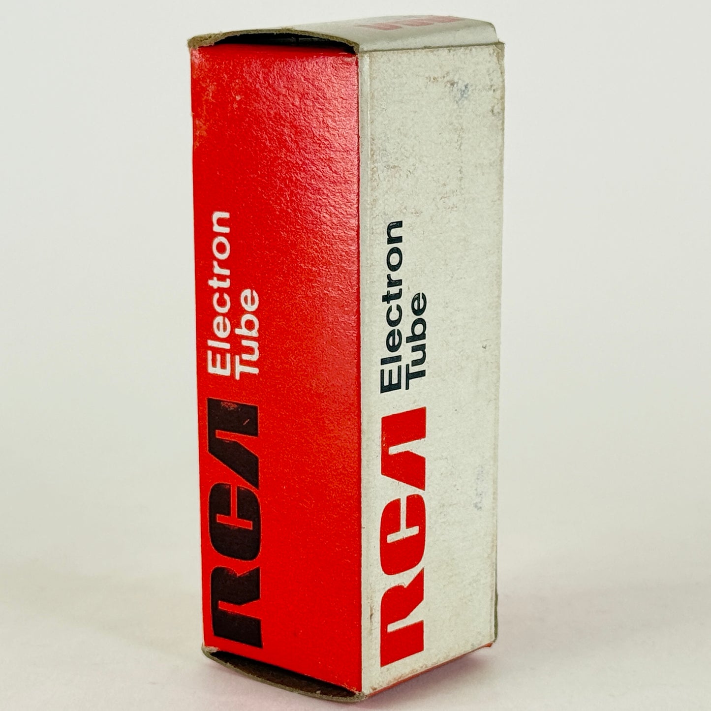 (1) Tested RCA 6EW6 Tube and Box Date Code DE RCA Sharp Cutoff Pentode Tube