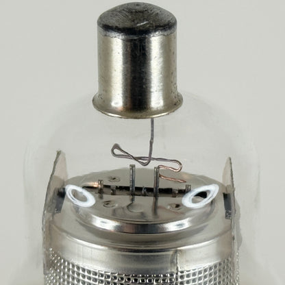 (1) Tested Raytheon Type 78 Tube Engraved Base Shouldered Pentode Vacuum Tube