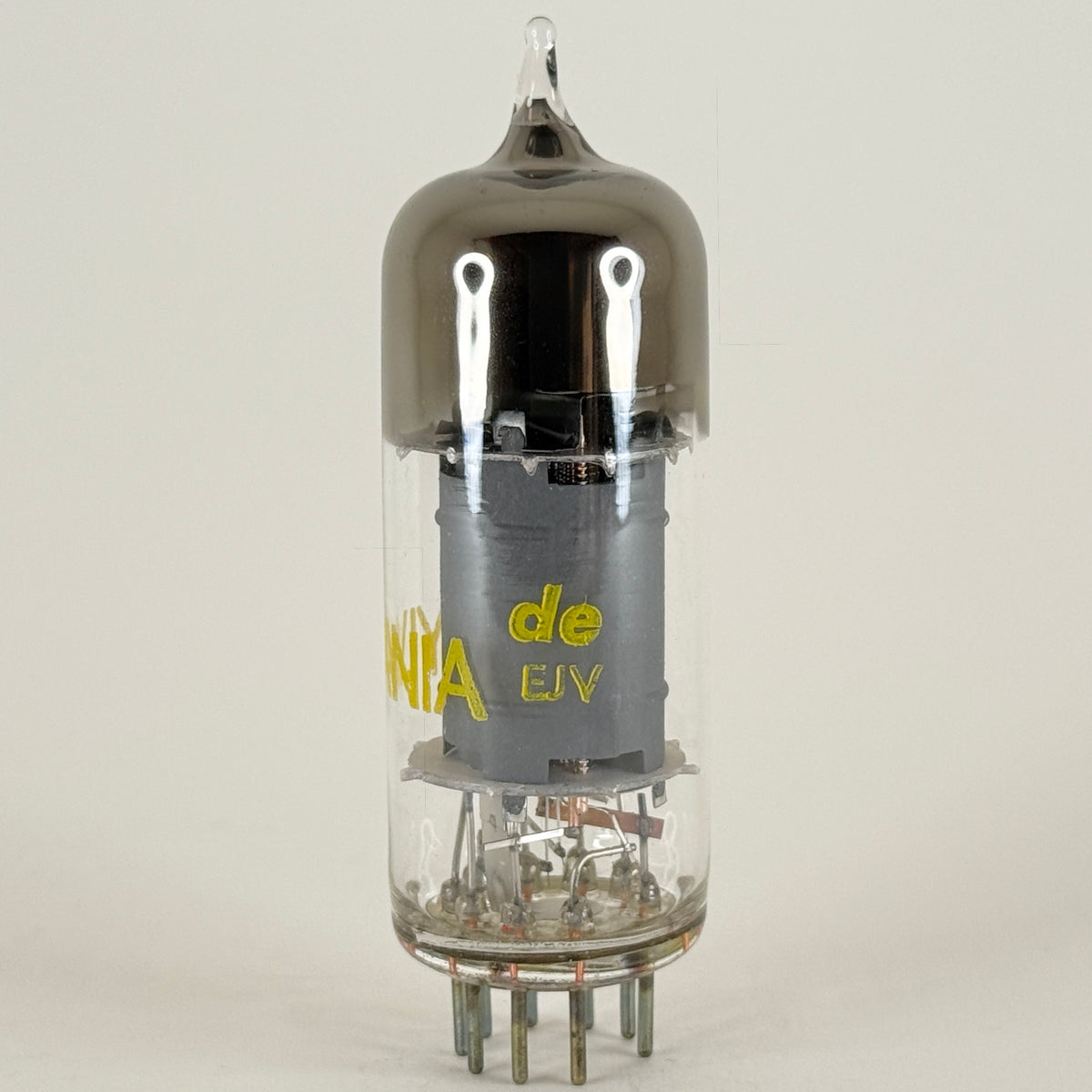 (1) Tested Sylvania 6BY8 Tube with Box Date Code de EJV Diode Pentode Tube