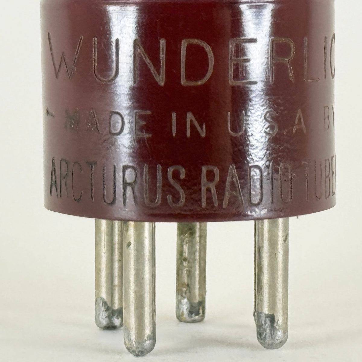 Wunderlich A by Arcturus Tube 2.5V with 5 Pins and Grid Cap Blue Globe Tube (n)