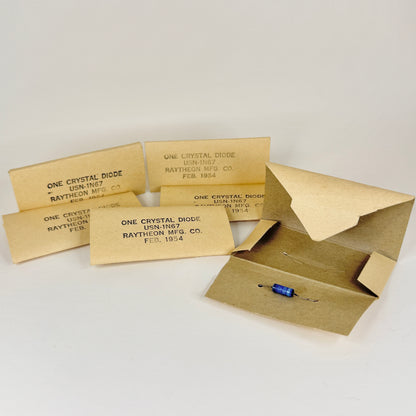 Lot of (6) Tested 1954 Raytheon USN 1N67 Crystal Diodes Military Spec U.S. Navy