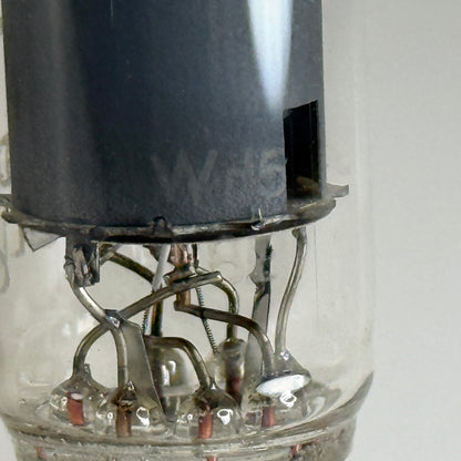 (1) Tested Valvo EF94 Tube (6AU6) Holland with Box Code Wd5 L8E Pentode Tube (a)