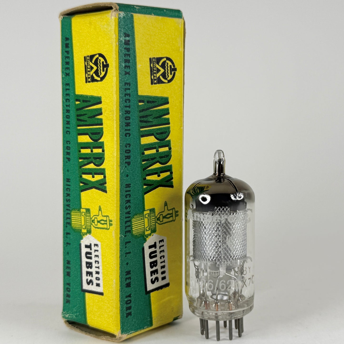 (1) Tested Strong Amperex Bugle Boy EF86 6267 Tube with Box Code 8Y X7C Holland
