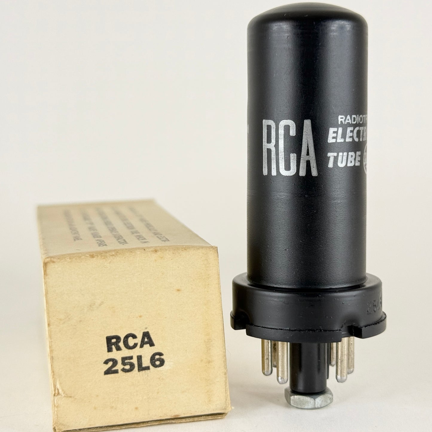 (1) Tested Strong RCA 25L6 Tube with Box Code 57-13 RCA 25L6 Black Metal Tube