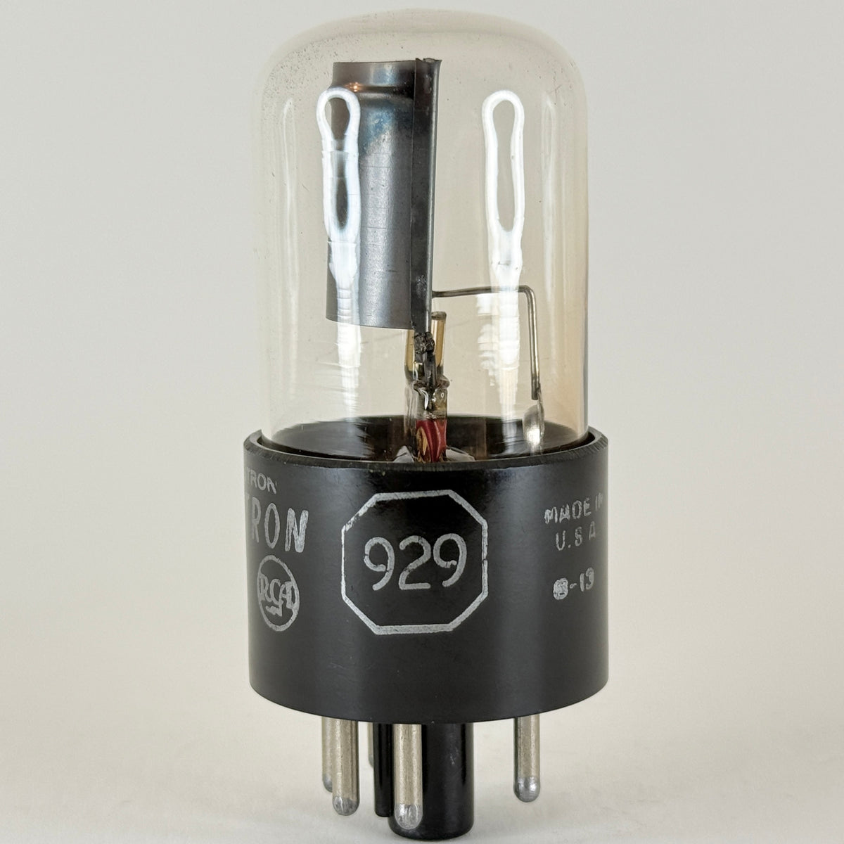 (1) Untested RCA 929 Tube Date Code 8-13 Photoelectric Phototube Vacuum Tube