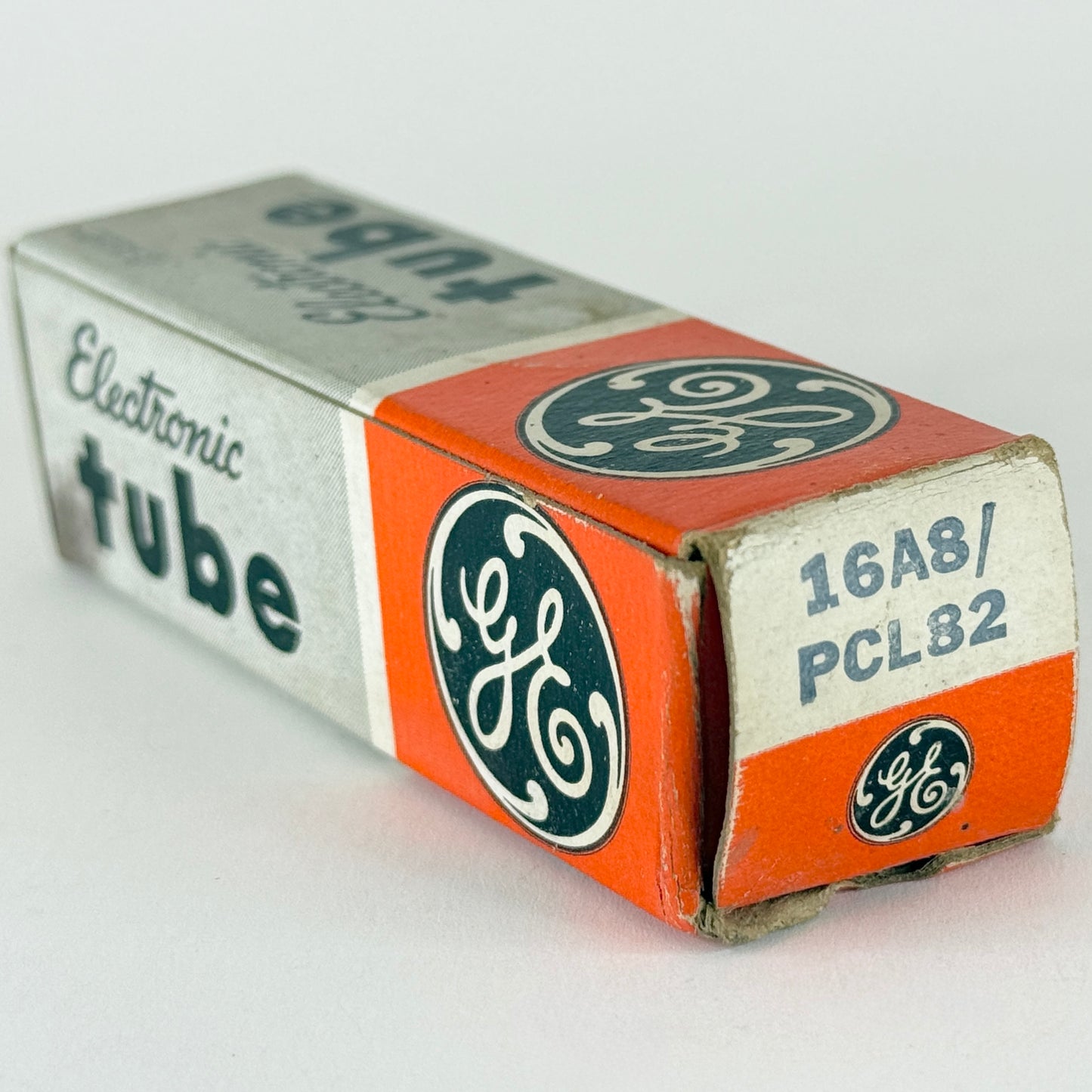 (1) Tested GE 16A8 PCL82 Tube with Box Blackburn Great Britain Code B8J5 Triode