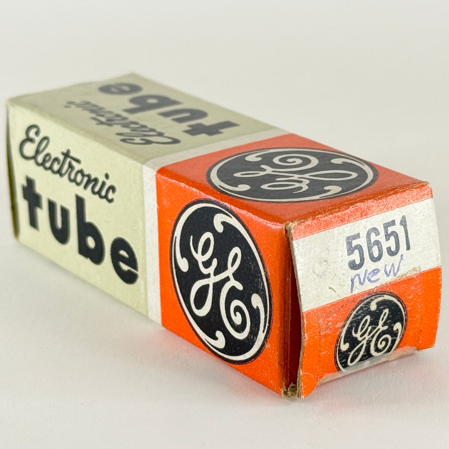 (1) Tested Strong GE 5651 Tube and Box 61-13 General Electric Voltage Regulator