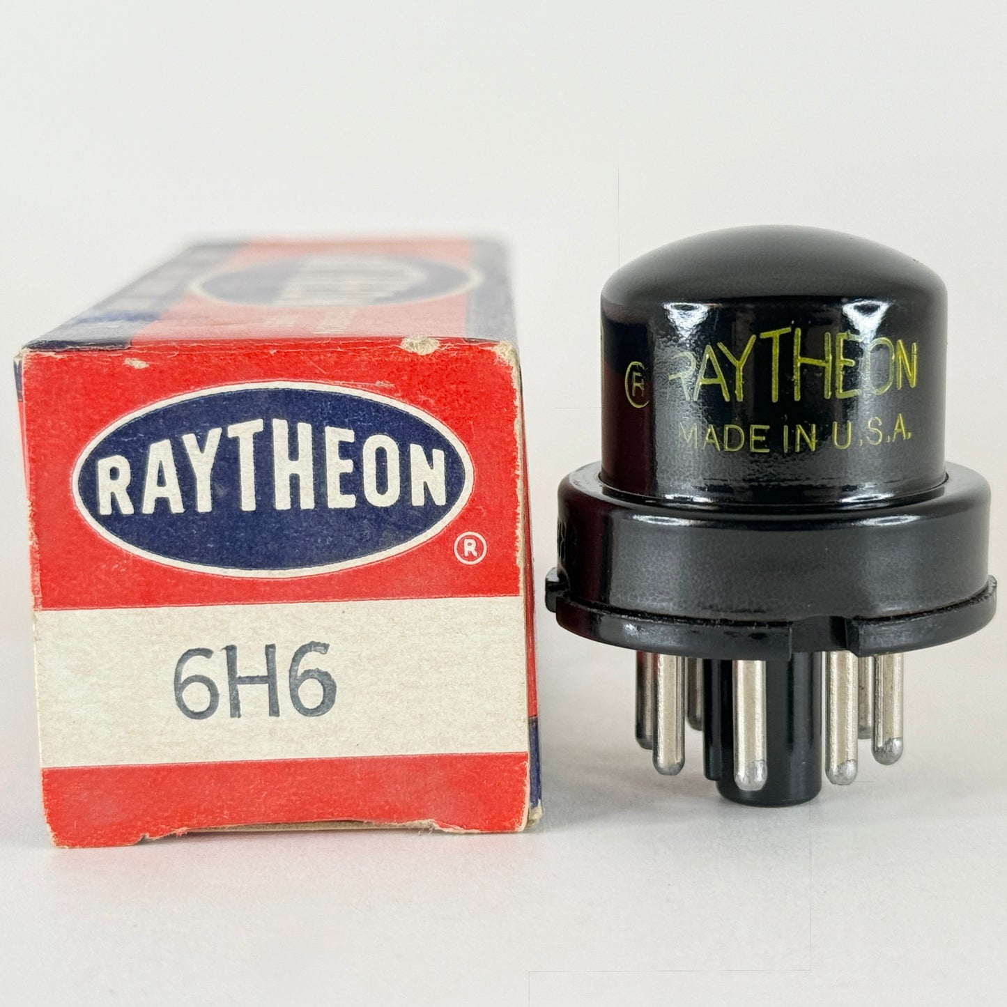 (1) Tested Raytheon 6H6 Tube with Box Code C22 Black Metal Twin Diode Tube
