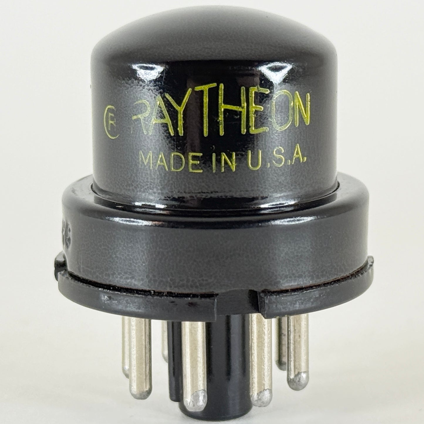 (1) Tested Raytheon 6H6 Tube with Box Code C22 Black Metal Twin Diode Tube