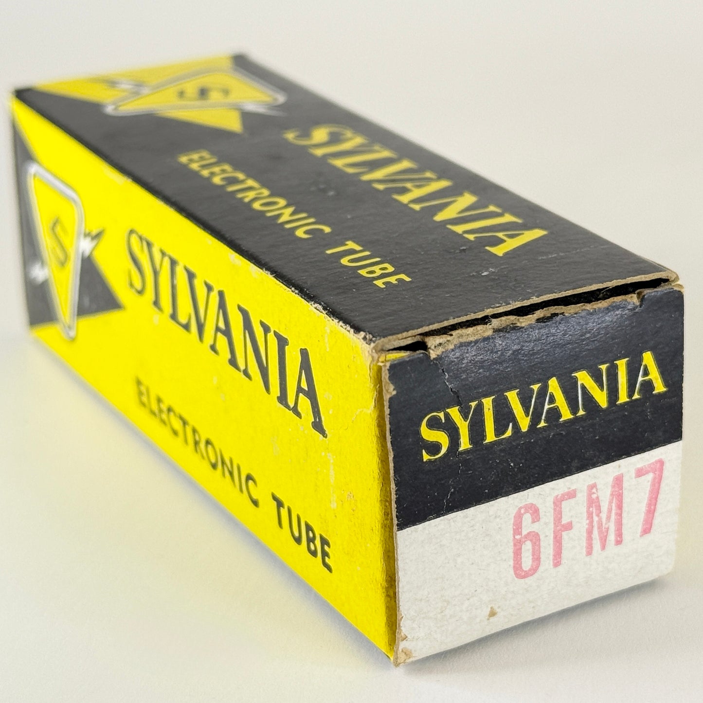 (1) Tested Sylvania 6FM7 Tube with Box Date Code ec EZZ Dual Triode Vacuum Tube