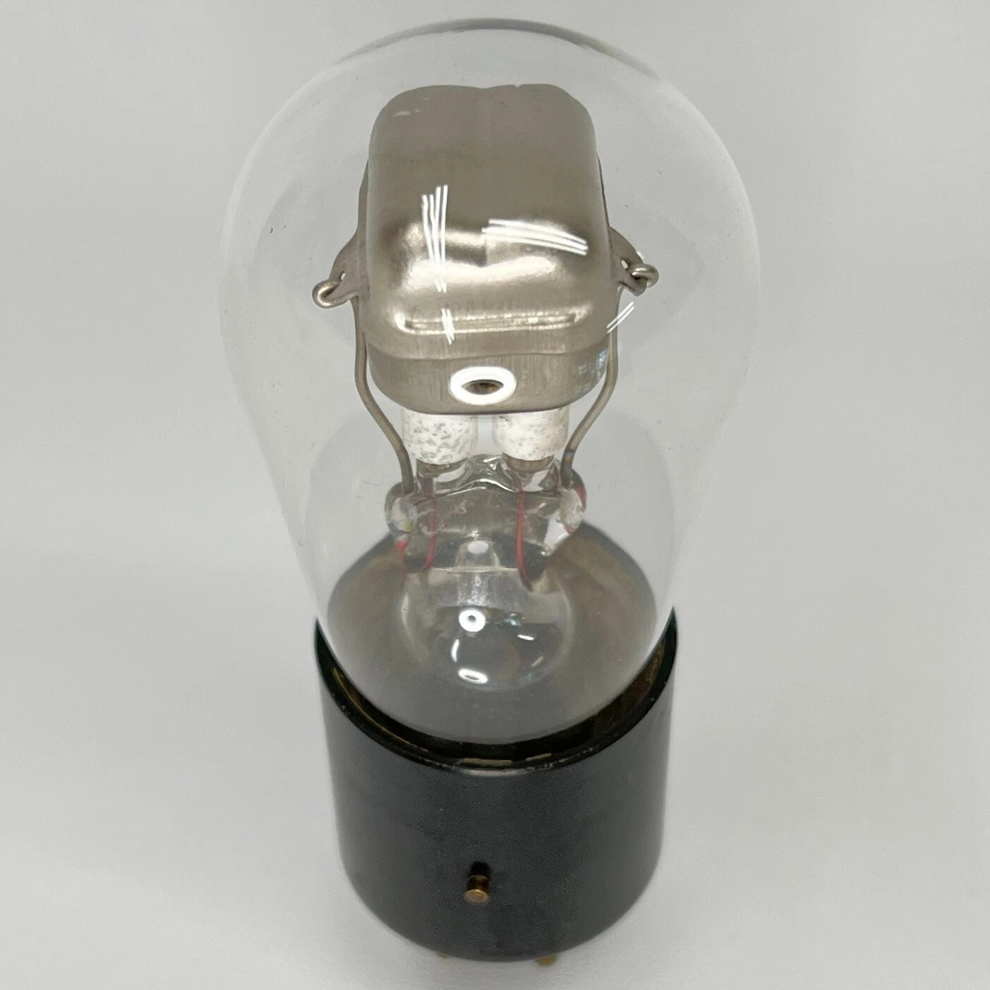 (1) 1920s Majestic Super Power AP Tube For Display Only Globe Balloon Tube