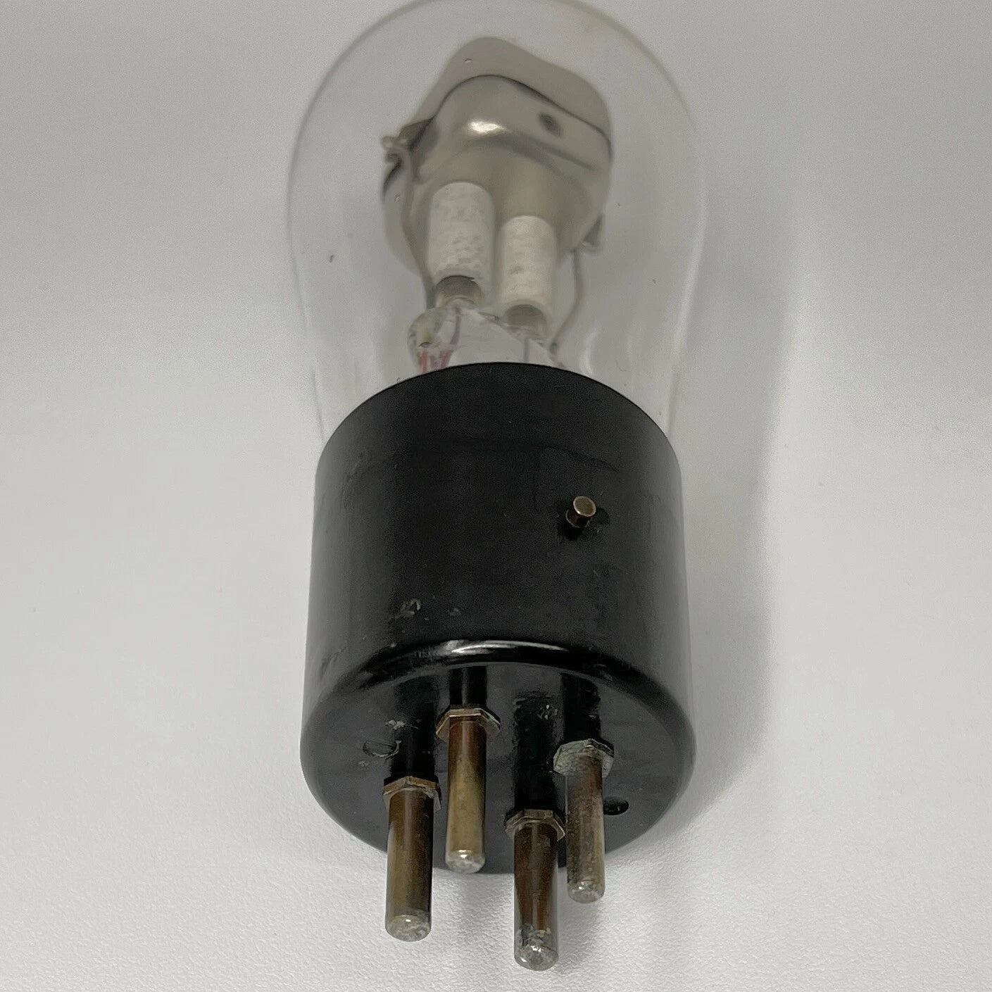 (1) 1920s Majestic Super Power AP Tube For Display Only Globe Balloon Tube