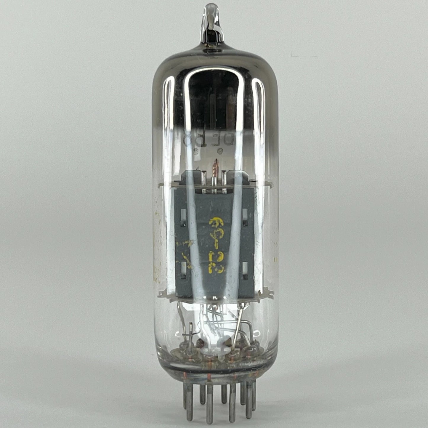 (1) Tested Westinghouse 6EB8 Tube Date Code 69-22 High Mu Triode Pentode Tube