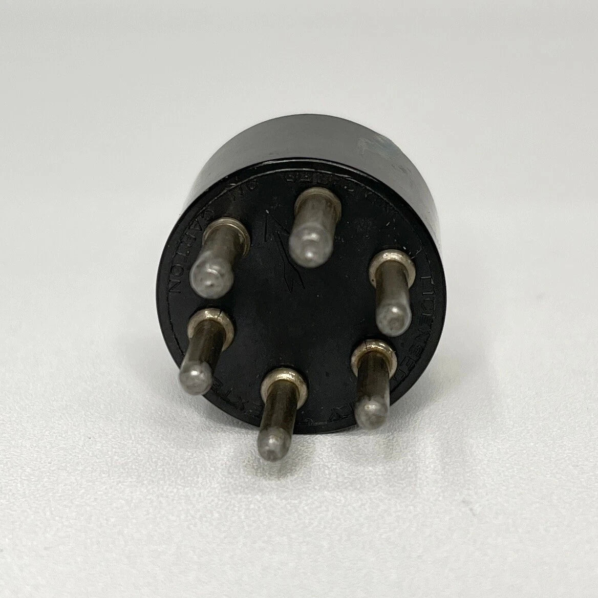 Vintage Adaptol No. 109 Tube Socket Adapter Replace 25Z5 Tube with 7F7 Tube