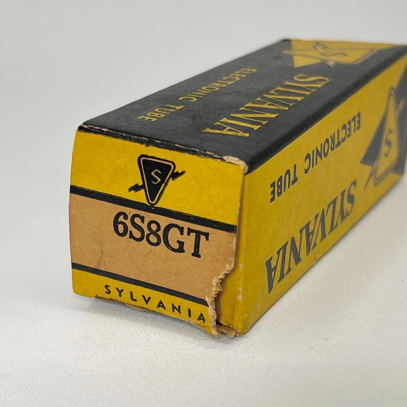 (1) Tested Sylvania 6S8GT Tube with Box Date Code XYZ Sylvania 6S8 GT Tube (b)