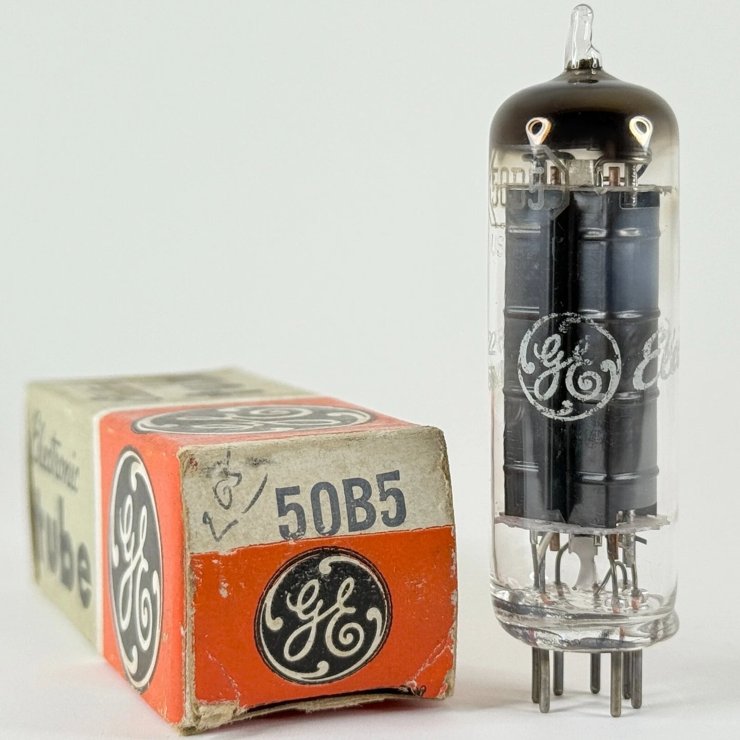 (1) Tested Strong GE 50B5 Tube with Box Date Code 60-52 Beam Power Vacuum Tube
