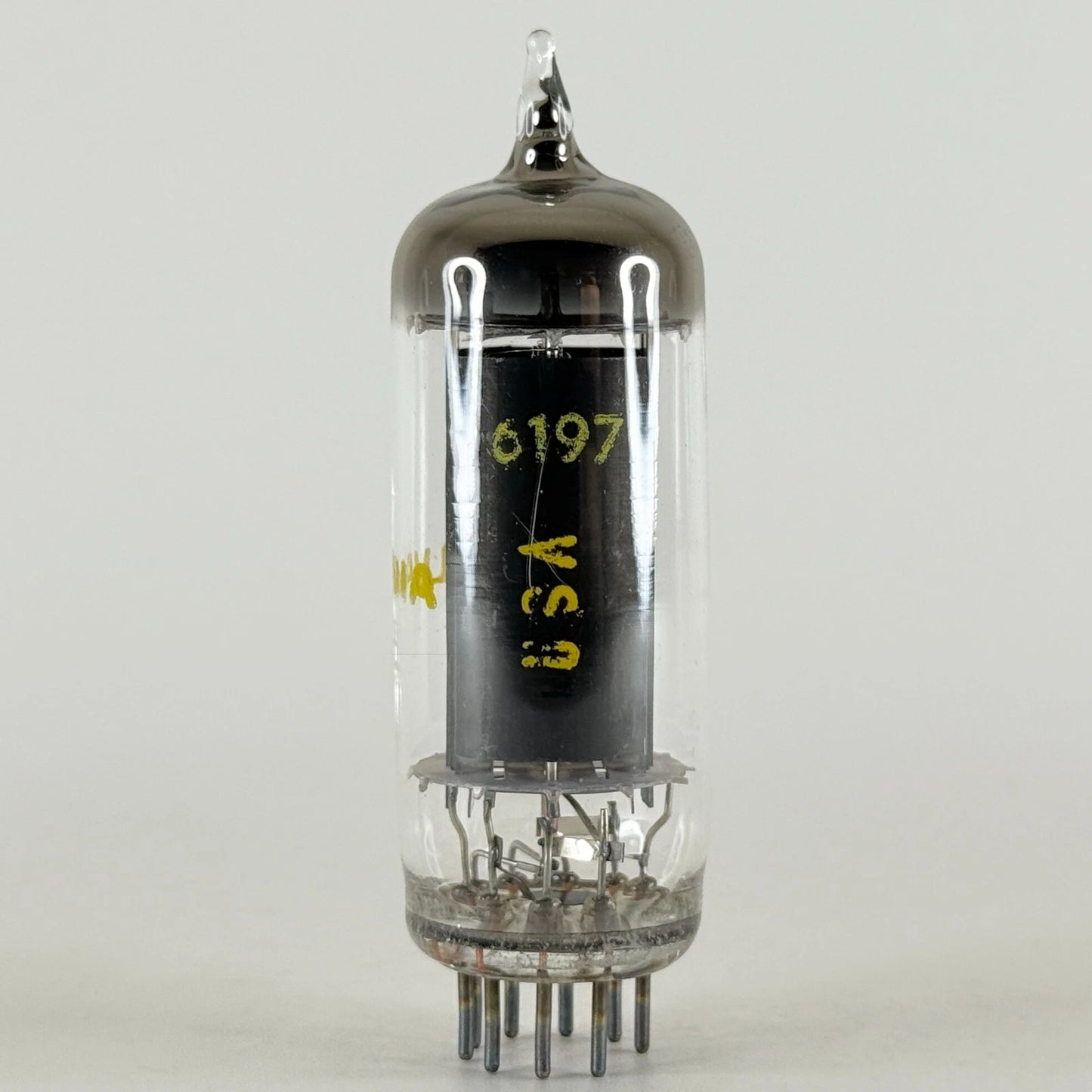 (1) Tested Sylvania 6197 Tube Date Code RE Power Pentode Vacuum Tube