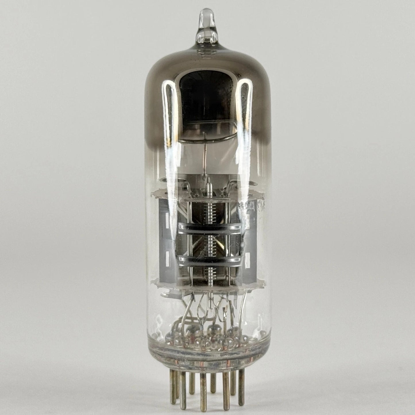 (1) Tested RCA 6AU8 Tube Medium Mu Triode Sharp Cut Off Pentode Tube