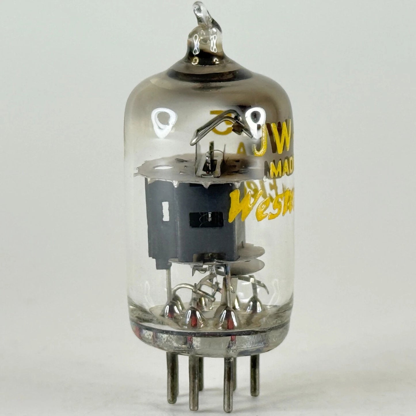 (1) Tested Western Electric JW 6AK5 Tube Black Plate Square Angled D Getter