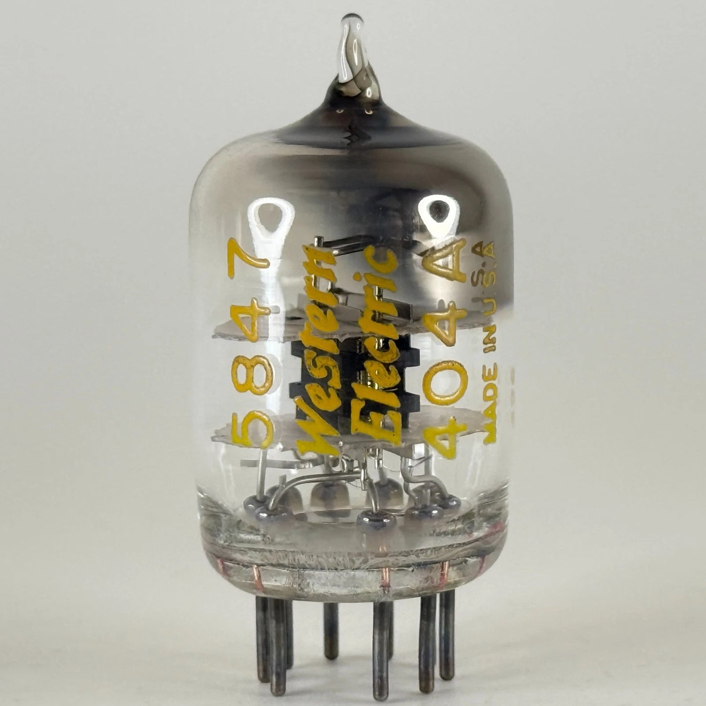 (1) Tested 1954 Western Electric 5847 404A Tube Black Plate Square Halo Code 426