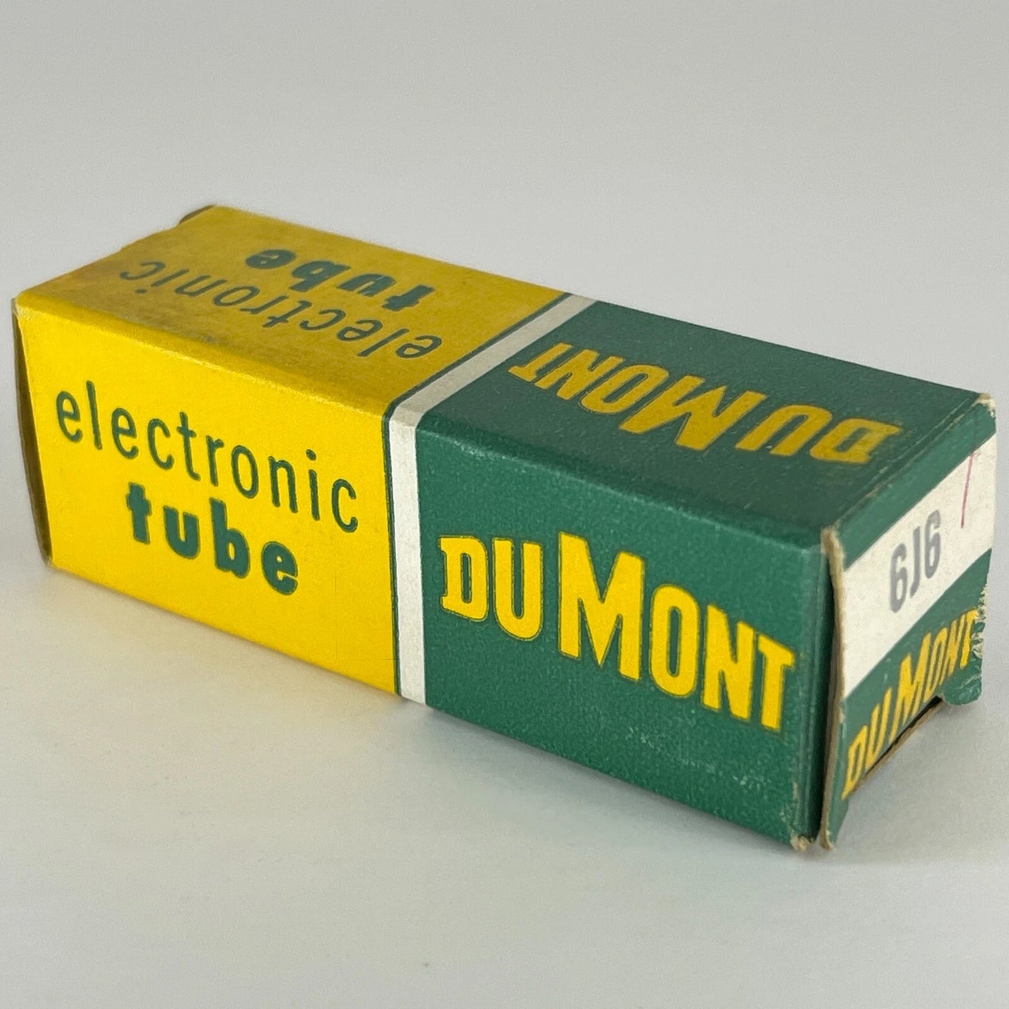 (1) Tested Strong Dumont 6J6 Tube with Box Date Code 57-43 Medium Mu Twin Triode