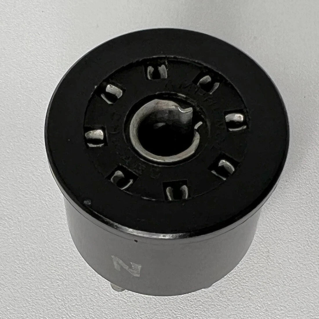 Vintage Adaptol No. 29 Tube Socket Adapter To Convert 7Y4 Tube to 6Z4 84 Tube