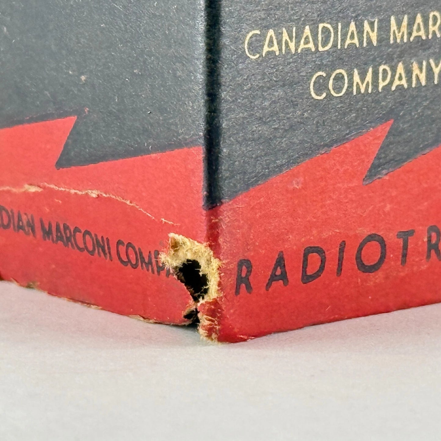 (1) Tested Marconi Radiotron E1148 Tube with Box Date Code 5-42 Amp Oscillator