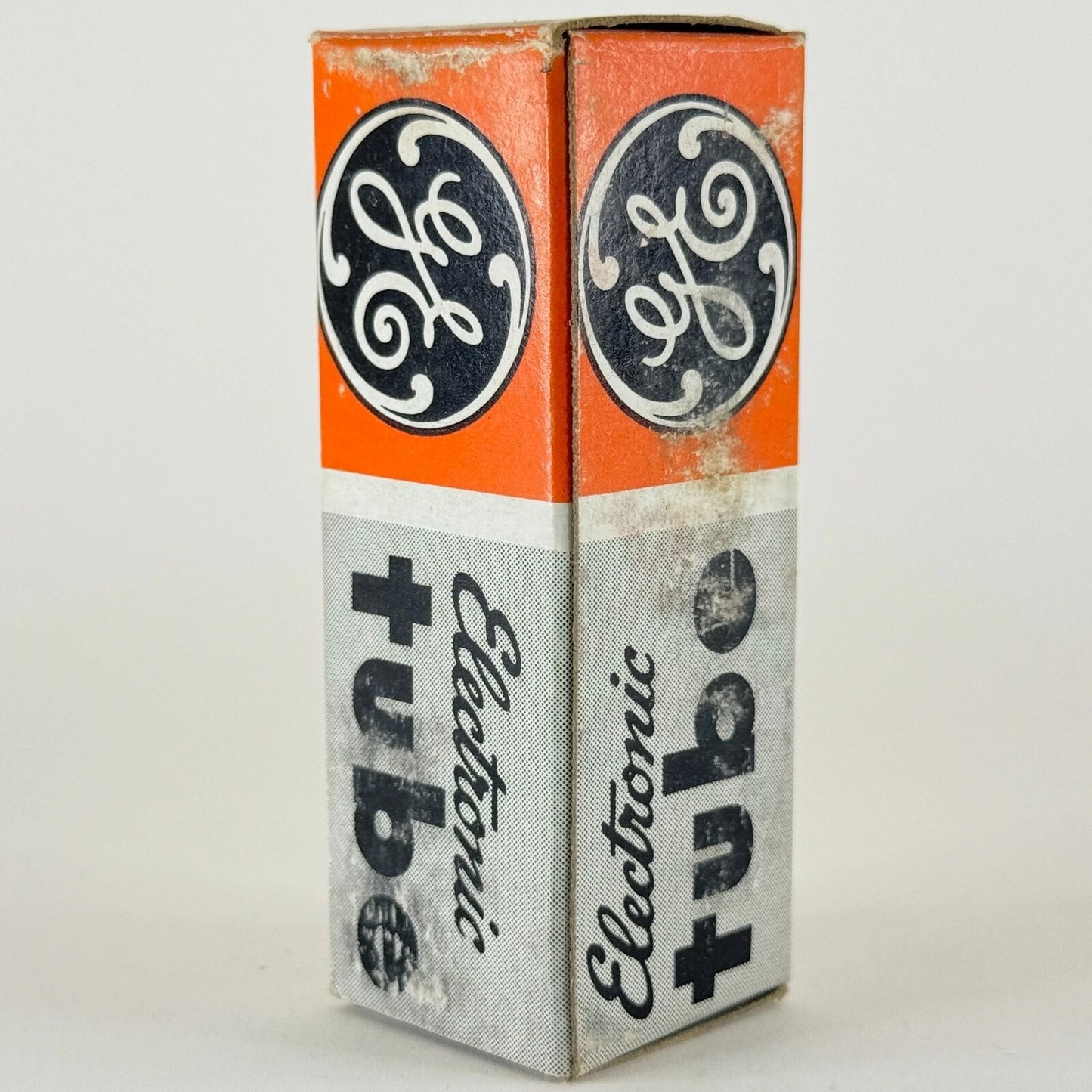 (1) Tested GE 3AU6 Tube with Box Date Code FZ 3AU6 Pentode Tube